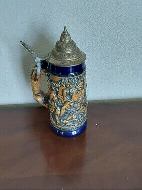 Gerz Ceramic Beer Stein with 3D Fox Handle , Boar Hunt & Pewter Lid